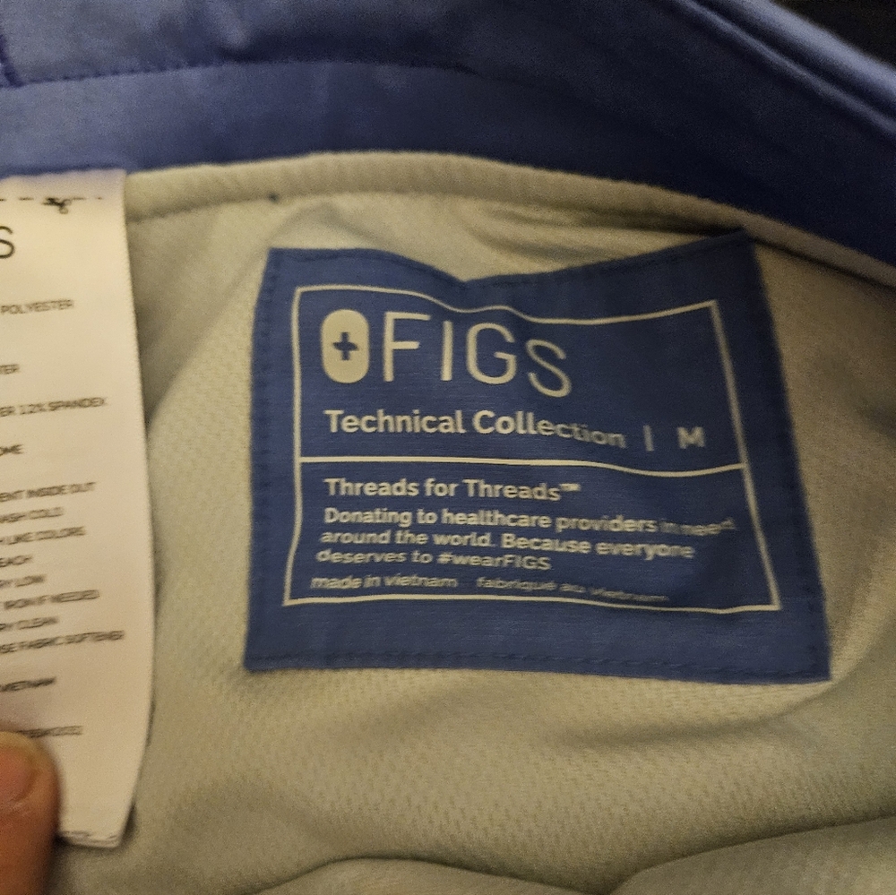 Figs Technical Collection In Gradient Light Blue:… - image 2